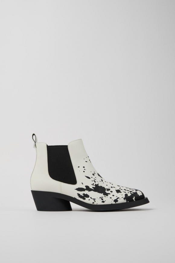 Camper Bonnie - Damenstiefelette aus Leder in Weiß und Schwarz
