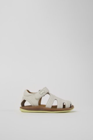 Camper Bicho - Weißer Kindersandale aus Leder. Camper Bicho - Weißer Kindersandale aus Leder.