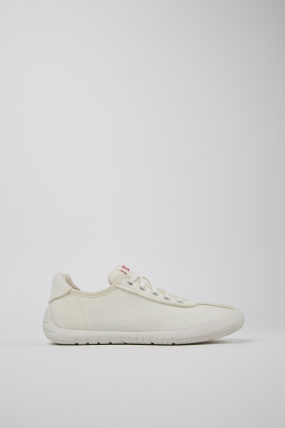 Camper Peu Path - Weißer Damensneaker aus Recycling-PET.