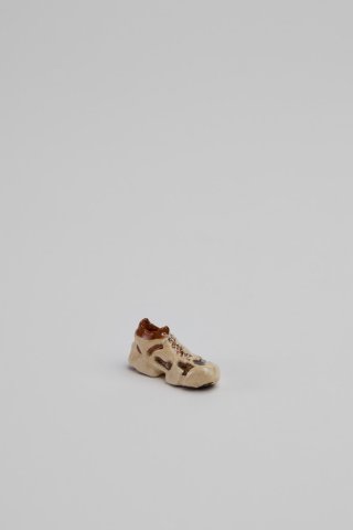 Camper Miniature Tossu Sculpture - Keramikschuh Camper Miniature Tossu Sculpture - Keramikschuh