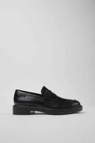 Camper Dean - Schwarzer Herrenmokassin aus Leder. Camper Dean - Schwarzer Herrenmokassin aus Leder.