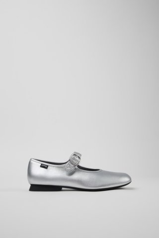 Camper Casi Myra - Silberner Lederschuh für Damen. Camper Casi Myra - Silberner Lederschuh für Damen.