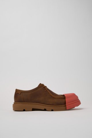 Camper Junction - Brauner Herrenschuh aus regenerativem Leder. Camper Junction - Brauner Herrenschuh aus regenerativem Leder.