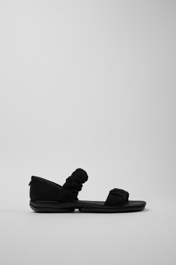 Camper Right - Schwarze Sandalen für Damen aus recyceltem PET und Leder.