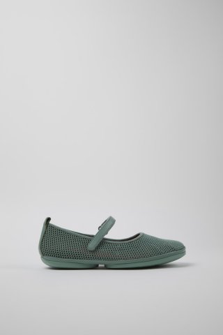 Camper Right - Grüne Damenmokassins aus TENCEL® Lyocell und Leder. Camper Right - Grüne Damenmokassins aus TENCEL® Lyocell und Leder.