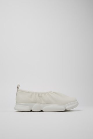 Camper Karst - Weißer Frauenschuh aus Leder. Camper Karst - Weißer Frauenschuh aus Leder.