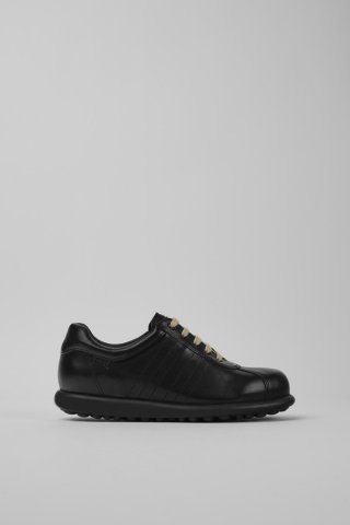Camper Pelotas - Ikonischer Damenschuh in Schwarz