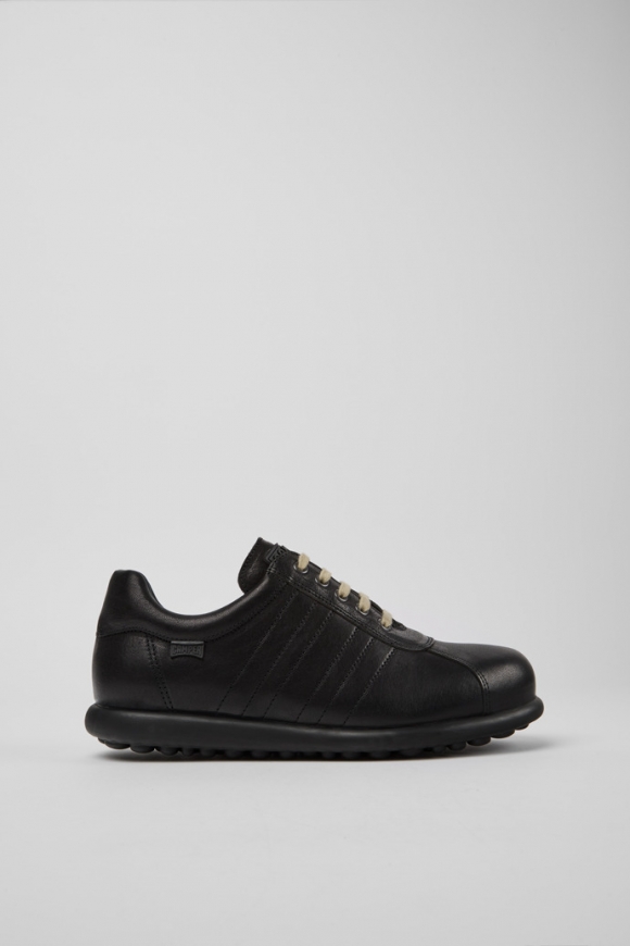 Camper Pelotas - Ikonischer Herrenschuh in Schwarz