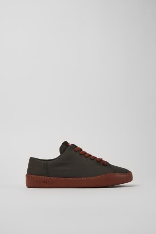 Camper Peu Touring - Grauer Damensneaker aus Recycling-PET. Camper Peu Touring - Grauer Damensneaker aus Recycling-PET.