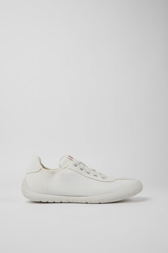 Camper Peu Path - Weißer Herrensneaker aus Recycling-PET.