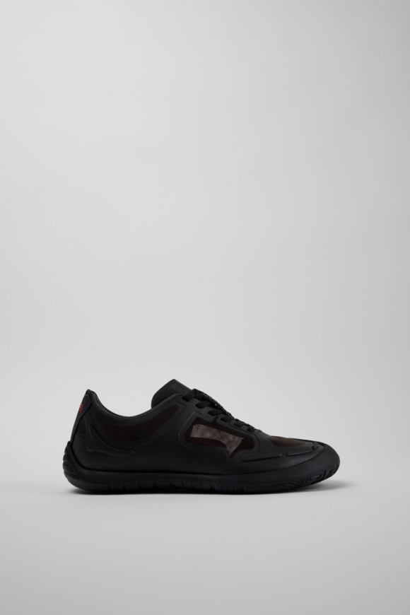 Camper Path - Schwarzer Damensneaker aus Recycling-PET.