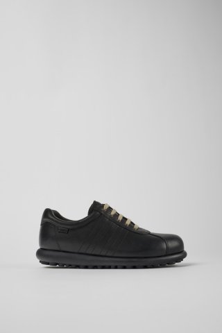 Camper Pelotas - Schwarzer Damenschuh aus pflanzlich gegerbtem Leder.