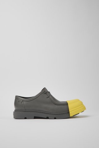 Camper Junction - Grauer Herrenschuh aus verantwortungsvollem Leder Camper Junction - Grauer Herrenschuh aus verantwortungsvollem Leder