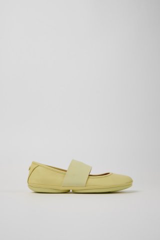 Camper Right - Gelber Lederballerina für Damen. Camper Right - Gelber Lederballerina für Damen.