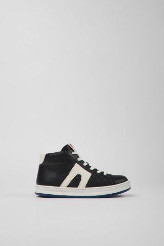 Camper Runner - Schwarzweißer Kindersneaker aus Leder Camper Runner - Schwarzweißer Kindersneaker aus Leder