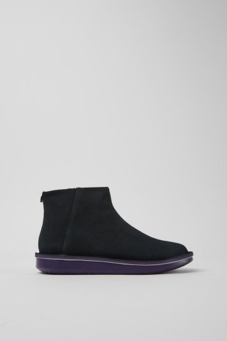 Camper Formiga - Graue Damenstiefelette aus Nubukleder. Camper Formiga - Graue Damenstiefelette aus Nubukleder.
