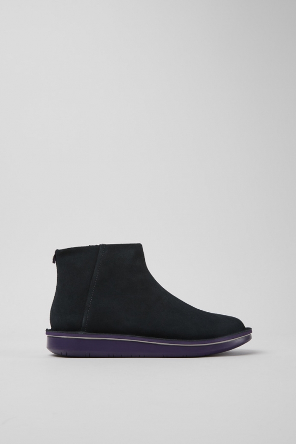 Camper Formiga - Graue Damenstiefelette aus Nubukleder.