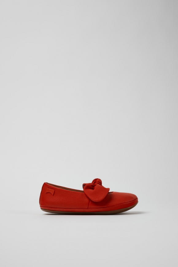 Camper Right - Rote Lederballerina für Kinder.