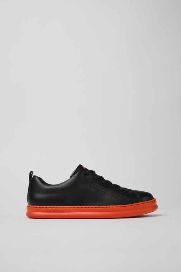 Camper Runner - Schwarzer Herrensneaker aus Leder