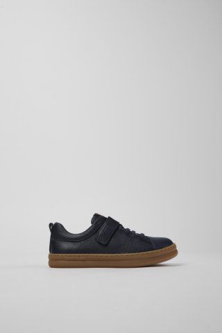 Camper Runner - Blauer Kindersneaker aus Leder und Textil. Camper Runner - Blauer Kindersneaker aus Leder und Textil.
