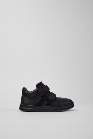 Camper Runner - Schwarze Kinderstiefelette aus Leder/Nubukleder. Camper Runner - Schwarze Kinderstiefelette aus Leder/Nubukleder.