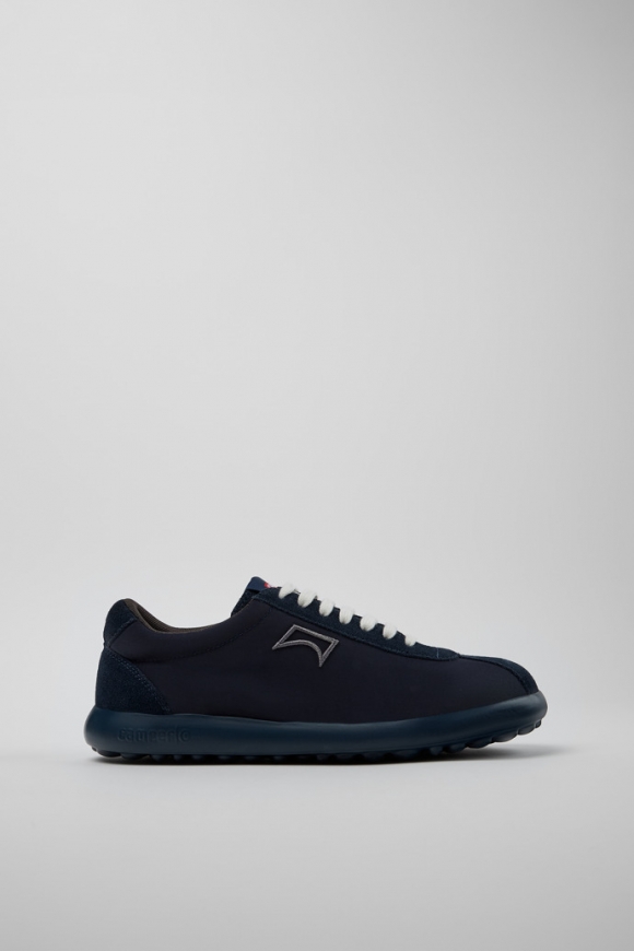 Camper Pelotas XLite - Blauer Herrensneaker aus recyceltem PET und Nubukleder.