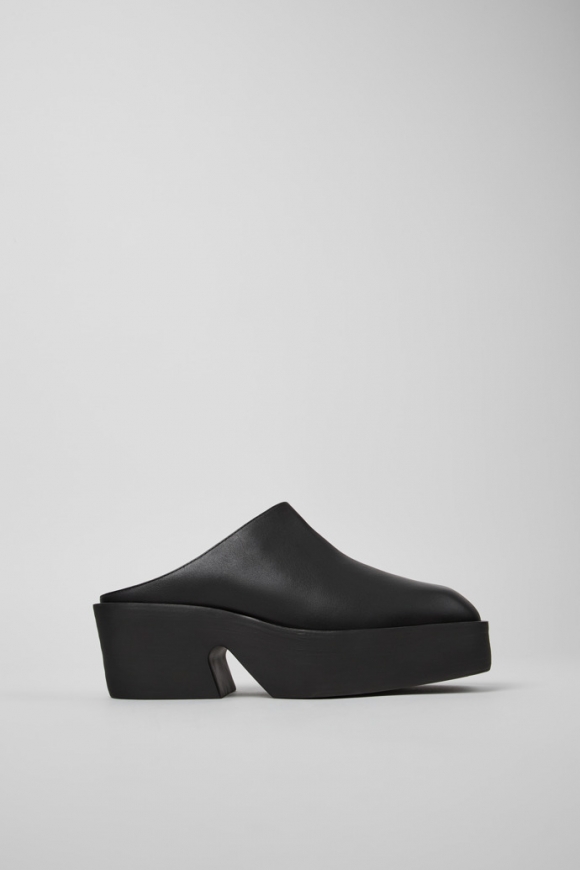 Camper Billie - Schwarze Ledersandale für Damen.