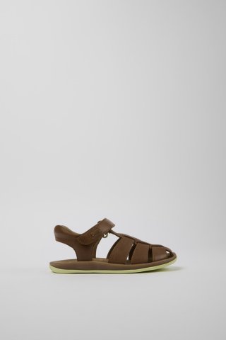 Camper Bicho - Brauner Kindersandale aus Leder. Camper Bicho - Brauner Kindersandale aus Leder.