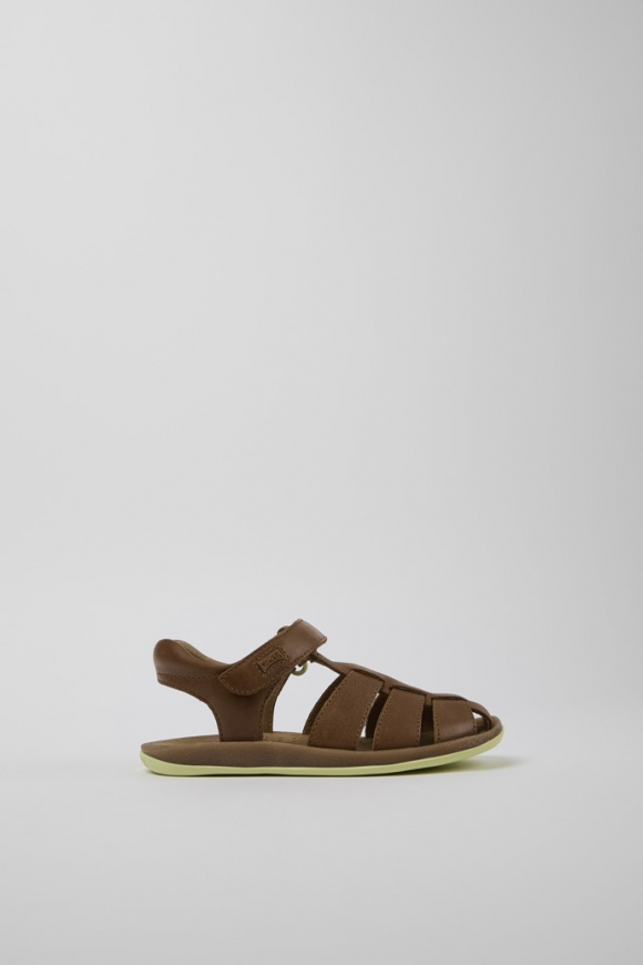 Camper Bicho - Brauner Kindersandale aus Leder.