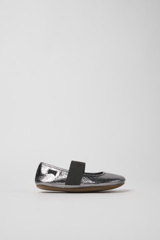 Camper Right - Kinderballerinas aus metallicgrauem Leder Camper Right - Kinderballerinas aus metallicgrauem Leder