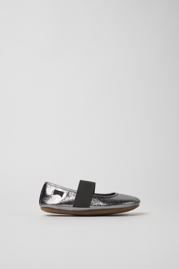 Camper Right - Kinderballerinas aus metallicgrauem Leder