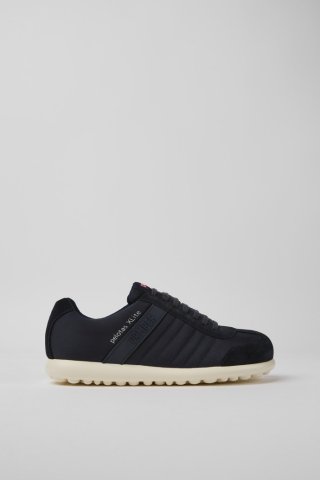 Camper Pelotas XLite - Marineblauer Herrenschuh aus Textil und Nubukleder Camper Pelotas XLite - Marineblauer Herrenschuh aus Textil und Nubukleder