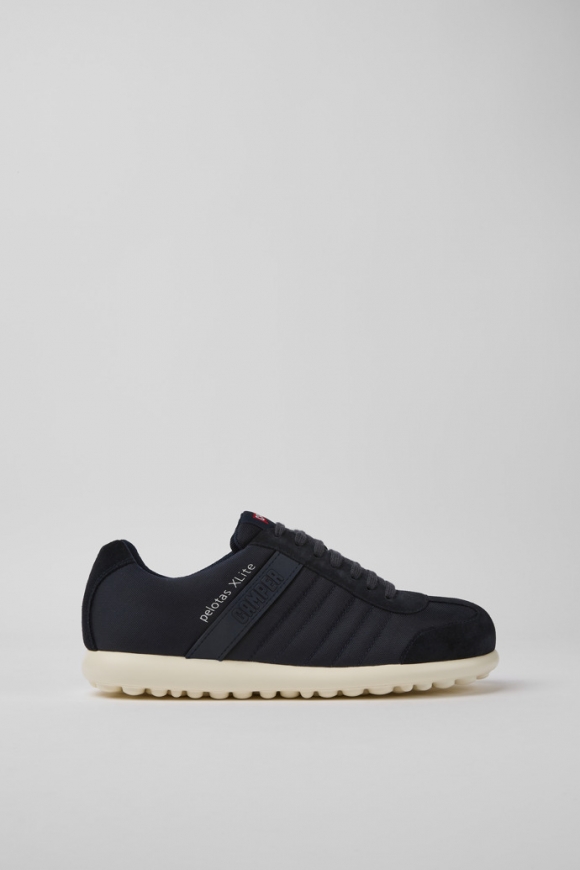 Camper Pelotas XLite - Marineblauer Herrenschuh aus Textil und Nubukleder