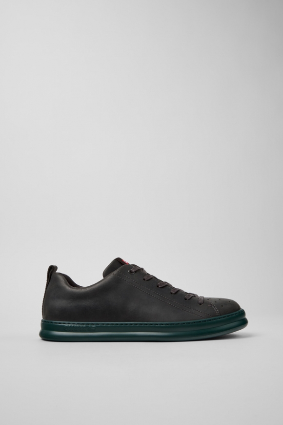 Camper Runner - Grauer Herrensneaker aus Nubukleder.
