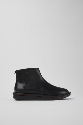 Camper Formiga - Schwarze Lederstiefelette für Damen. Camper Formiga - Schwarze Lederstiefelette für Damen.