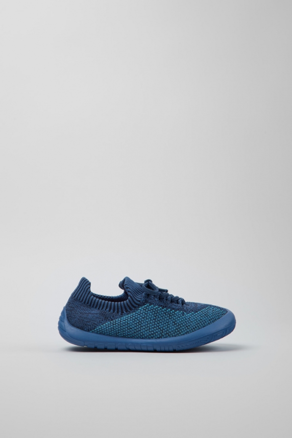 Camper Peu - Blauer Kindersneaker aus Strick.