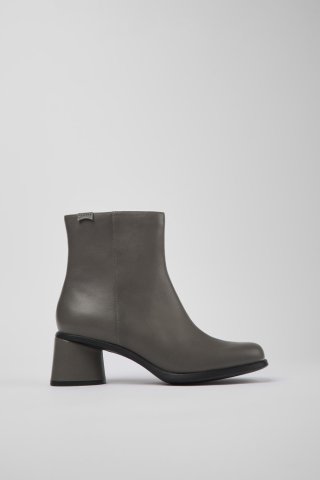 Camper Kiara - Grauer Damenstiefel aus Leder und Recycling-PET Camper Kiara - Grauer Damenstiefel aus Leder und Recycling-PET
