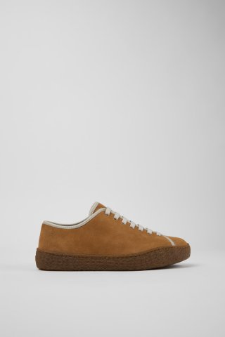 Camper Peu Terreno - Brauner und grauer Damenschuh aus Nubukleder und Leder. Camper Peu Terreno - Brauner und grauer Damenschuh aus Nubukleder und Leder.