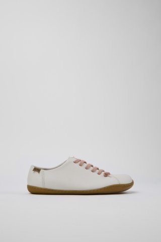 Camper Peu - Weißer Damenschuh aus Leder. Camper Peu - Weißer Damenschuh aus Leder.