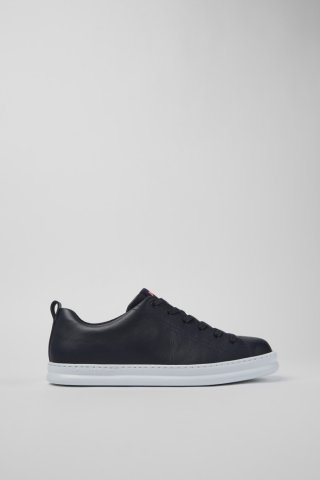 Camper Runner - Blauer Herrensneaker aus Leder. Camper Runner - Blauer Herrensneaker aus Leder.