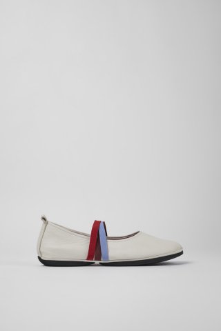Camper Twins - Weiße Lederballerinas/Mokassins für Damen. Camper Twins - Weiße Lederballerinas/Mokassins für Damen.
