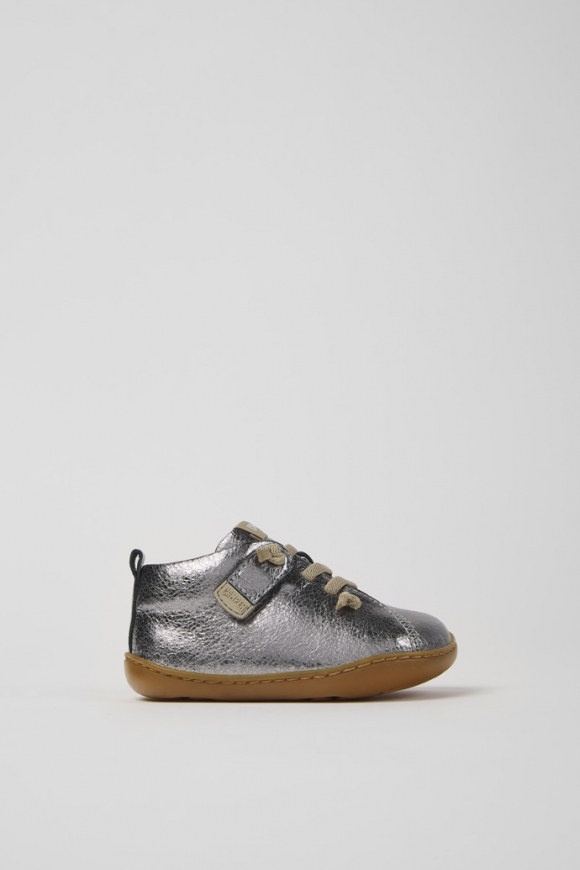 Camper Peu - Silberne Lederstiefeletten für Kinder.