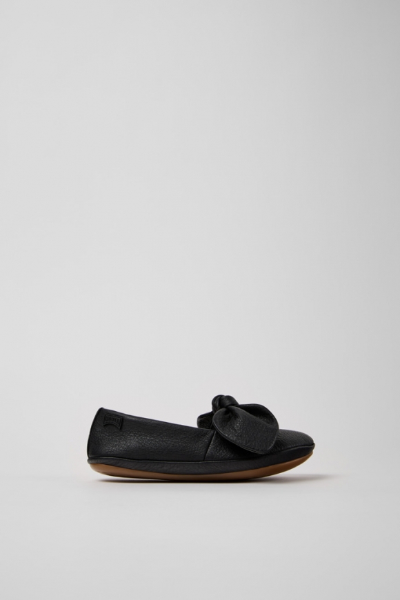 Camper Right Nina - Schwarzer Kinderballerina aus Leder.