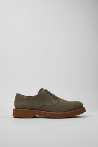 Camper Norman - Grüner Herrenschuh aus Nubukleder. Camper Norman - Grüner Herrenschuh aus Nubukleder.