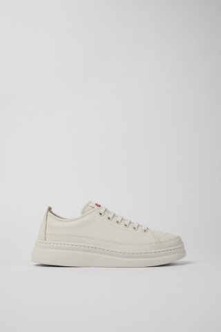 Camper Runner Up - Weißer Damensneaker aus Leder. Camper Runner Up - Weißer Damensneaker aus Leder.