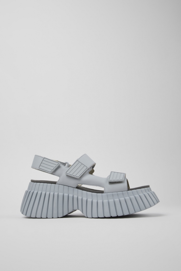 Camper BCN - Graue Damensandalen aus Leder mit Doppelriemen