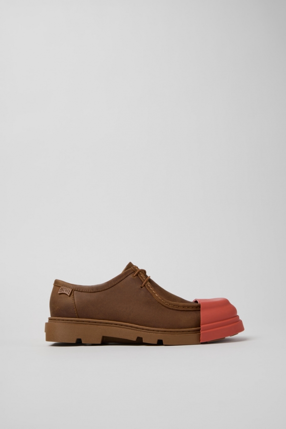 Camper Junction - Brauner Damenschuh aus regeneriertem Rindsleder.