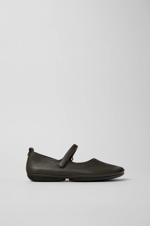 Camper Right Nina - Grüner Lederschuh für Damen.
