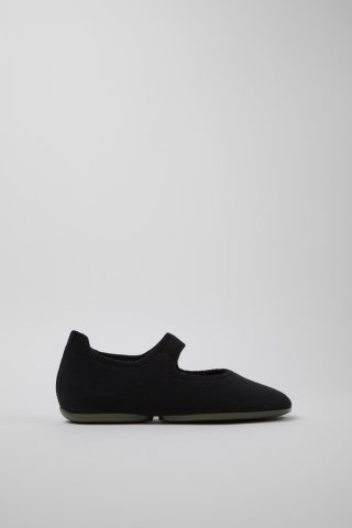 Camper Right - Schwarzer Damenschuh aus Textil. Camper Right - Schwarzer Damenschuh aus Textil.