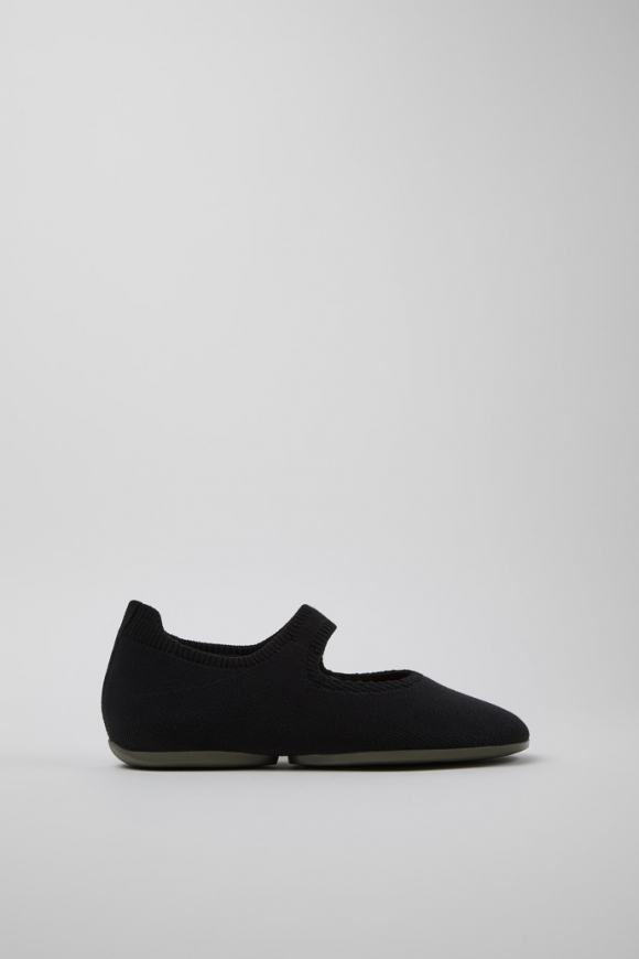 Camper Right - Schwarzer Damenschuh aus Textil.